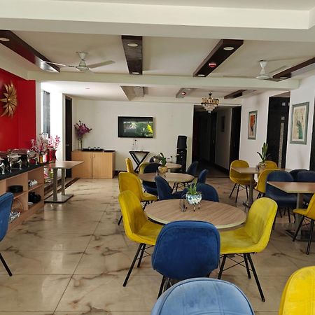 Posh Residency Huda City Center Гургаон Экстерьер фото