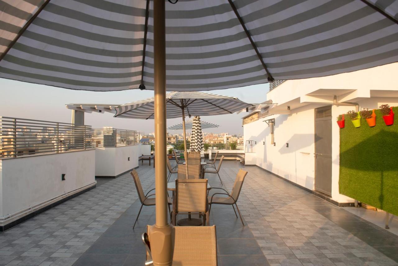 Posh Residency Huda City Center Гургаон Экстерьер фото