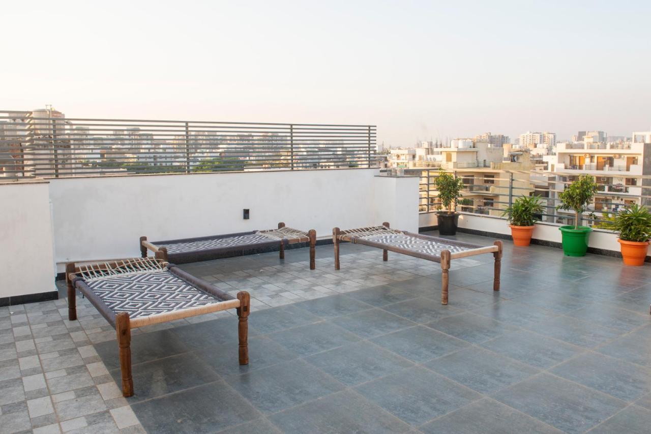 Posh Residency Huda City Center Гургаон Экстерьер фото