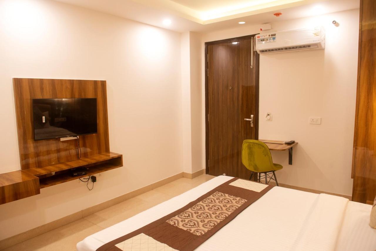 Posh Residency Huda City Center Гургаон Экстерьер фото